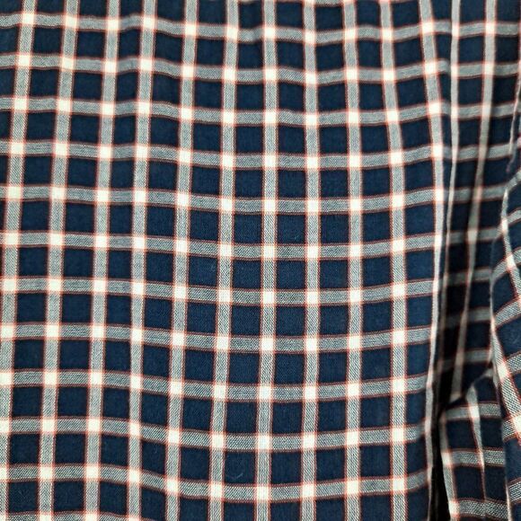 Gap Ladies button front Blouse NWOT - Picture 3 of 9